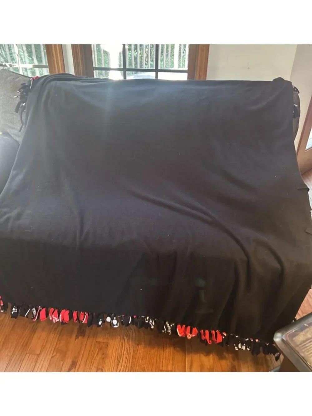 75”x 51” Cincinnati Bear Cats Red & black Football Logo Tasseled Fleece Blanket